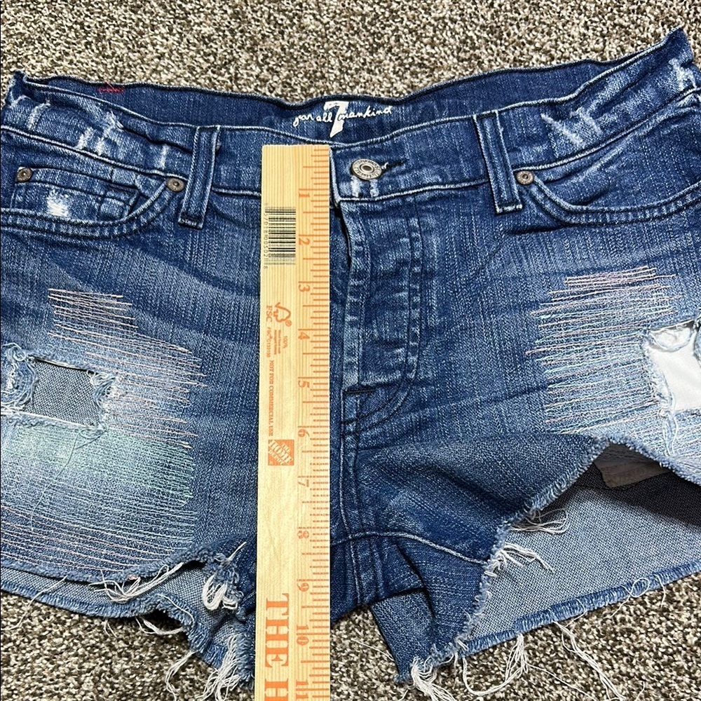 7 for all mankind Denim Distressed Women's Shorts size 27 - Picture 3 of 14